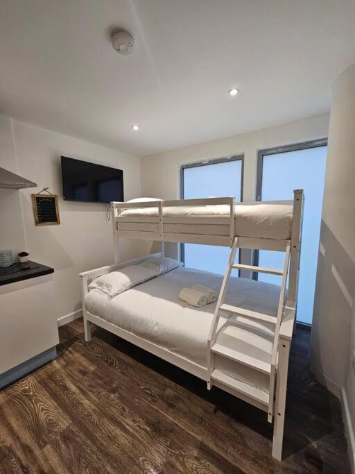 Ideal Studio In Delta Croydon Dpg3 מראה חיצוני תמונה